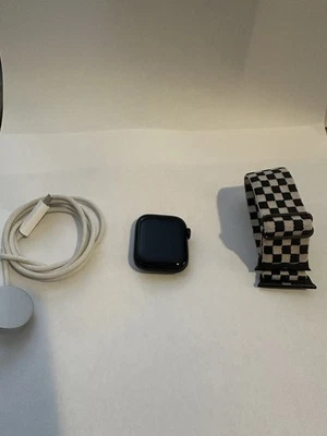 Apple Watch Series 9 41mm Midnight Aluminum Case Used - Image 1 of 4