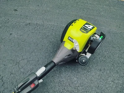 Ryobi RY4CSS 4-тактный газовый триммер с прямым валом и возможностью крепления 30 куб. см - Изображение 1 из 4