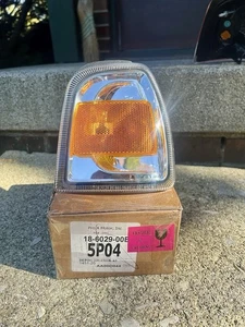 2001-2011 Ford Ranger Front Parking/Corner Lights - Picture 1 of 6