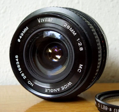 Vivitar 28mm f/2.8 Standard Lens for Canon FD Great Cond - Image 1 of 3