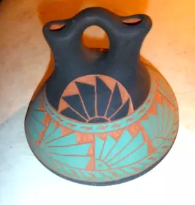 Vintage Navajo Etched Wedding Vase Signed, New Mexico - Picture 1 of 9
