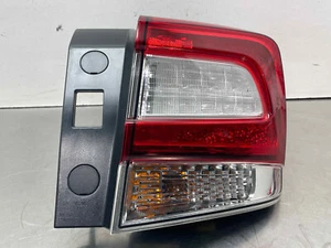 2018 Subaru XV Crosstrek OEM Right Hand Passengers Side Tail Light 84201FL020 19 - Picture 1 of 9