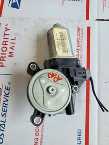 2005-2009 CHEVY EQUINOX RIGHT REAR WINDOW MOTOR - Picture 1 of 2