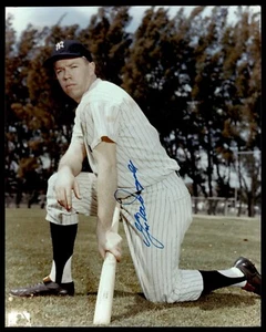 Gil McDougald Autographed 8x10 Color Photo New York Yankees - Picture 1 of 2