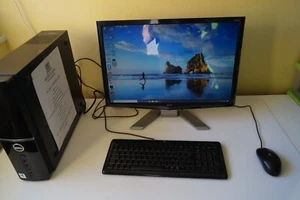 VINTAGE DELL VOSTRO 220 RARE VINTAGE - Picture 1 of 8
