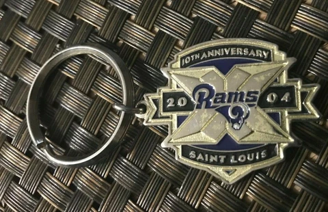 NFL ST LOUIS RAMS 10TH ANNIVERSARY TEAM LOGO COLLECTIBLE KEYCHAIN L@@K Cover