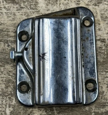 Enchufe de cortina lateral Triumph TR2, TR3 y TR3A (estilo cuña), R/R y L/F Foto 1 de 4