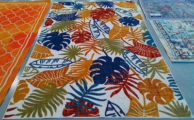 Alfombra CREMA/ROJO 6'-0" x 9'-0" defecto, precio reducido 1172778936 CBN831A-6 Foto 1 de 4