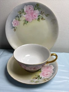Tazza da tè e piattino vintage in porcellana con piatto - Foto 1 di 4