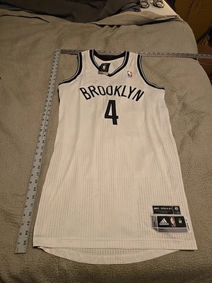 Camiseta Adidas Jay-Z X Brooklyn Nets 1=100 Edición Limitada #4 Carter Talla Mediana Foto 1 de 4