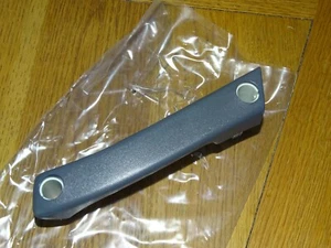 Saab 9- 5 RIGHT HAND DOOR HANDLE COVER IN BLACK/DARK GREY FRONT DOOR - Picture 1 of 5