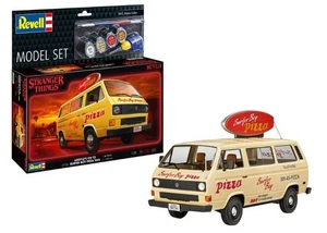 VW T3 BUS "SURFER BOY PIZZA" "STRANGER THINGS" MODEL SET KIT 1:25 - Foto 1 di 1