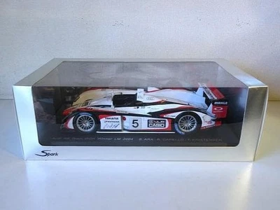 Modellino auto Spark 1/18 Audi R8 #5 Team Go 2004 vincitore di Le Mans - Immagine 1 di 4