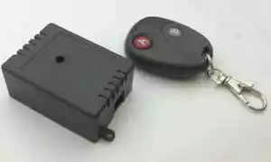 INTERRUTTORE RADIO 315Mhz CON TELECOMANDO WIRELESS 12V 10A KIT - Bild 1 von 3