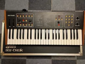 Sequential Six-Trak | 6-Voice Analog Synth | Works | Logo Case | Japan 100V - Picture 1 of 9