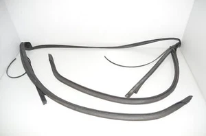 BMW F23 2er Abdichtung Windlauf Sealing windscreen panel 7267929 2572922 - Picture 1 of 4
