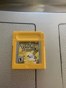 Pokemon Yellow (Nintendo GameBoy, 1999) Cartridge Only Tested Saves - Picture 1 of 2