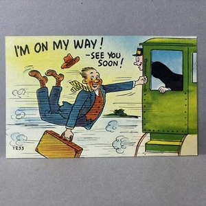 Postal I'm On My Way See You Soon! Humor cómico de viaje en tren - Imagen 1 de 2