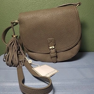 Neu mit Etikett Shiraleah Saddle Bag Handtasche Umhängetasche Fransenbesatz kittgrau Handtasche klein  - Bild 1 von 8