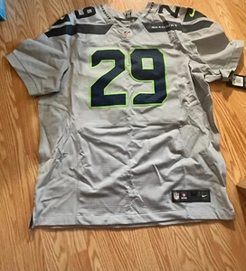 NFL Football Seahawks Mens Shirt Thomas 29 Size 52 - Picture 1 of 4
