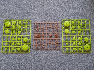 JUEGO WARHAMMER 40K 3ª EDICIÓN 1998 2x ÁRBOLES 1x BASES EN SPRUE CATACHAN GAMES WORKSHOP - Imagen 1 de 3