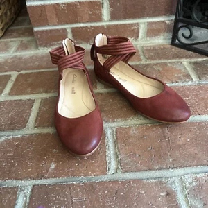 Clarks Women’s Grace Anna Rust Nubuck Ankle Strap Ballet Flat Shoe size 6 - Picture 1 of 7