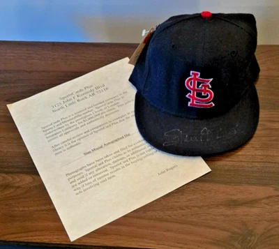 Gorra de lana New Era firmada (desteñida) por Stan Musial de los Cardenales de San Luis con certificado de autenticidad Foto 1 de 4