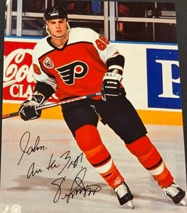 Eric Lindros signed 8x10 photo Philadelphia Flyers Hall Of fame - Picture 1 of 3