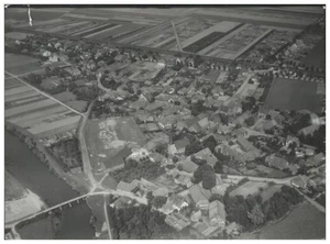 ZZ-1745/ Grasdorf bei Laatzen  Foto Luftbild 18 x 13 cm ca.1938 - Bild 1 von 2