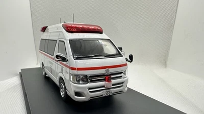 Ambulancia 1/43 CARNEL Toyota Himedic Japón Tokio Foto 1 de 4
