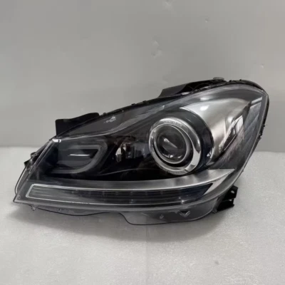 Faro xenón izquierdo mercedes-benz clase c w204 c250 c300 c350 2012-2015 Foto 1 de 4