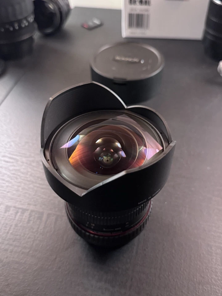 Lente ultra gran angular ROKINON 14 mm f/2,8 (perfecto estado) Foto 1 de 4
