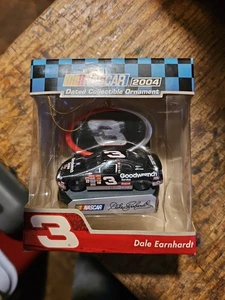 Trevco NASCAR 2004 Dale Earnhardt Goodwrench #3 Vintage Christmas Ornament - Picture 1 of 5
