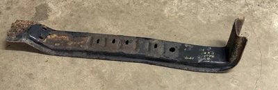 87-97Ford  F-Series/Bronco 4x4 E4OD Transmission Crossmember - Imagem 1 de 4