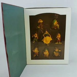 Disney Blancanieves Libro de Cuentos Colección de Navidad Juego de 8 piezas de Adornos - Imagen 1 de 5