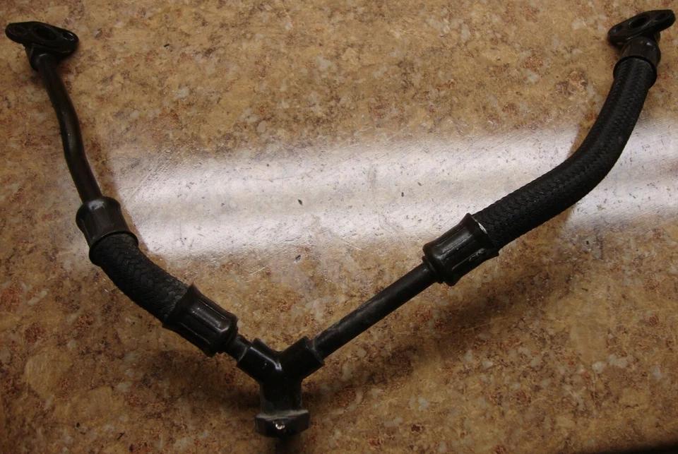 2001 01 Suzuki Katana GSX600F GSX 600 F GSX600 motor bomba de aceite manguera líneas cabezal Foto 1 de 1