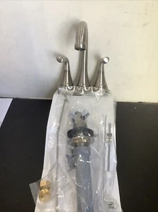 Delta Centerset Bathroom Faucet Stainless Steel kayra 2533LF-SSTP U3 - Picture 1 of 8