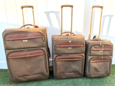 SET of 3 Tommy Bahama Suitcase Rolling Luggage Travel Bags 30x20 + 25x18 + 22x15 - Image 1 of 4