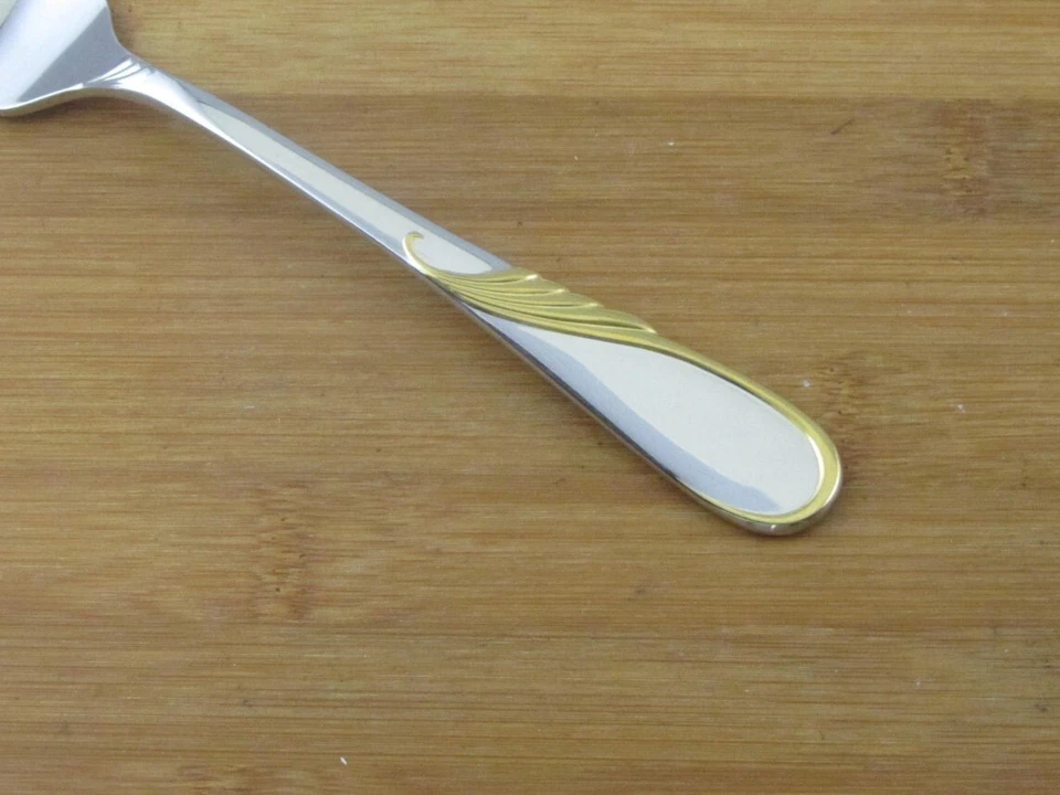 Cubiertos cubiertos Yamazaki HILARY con acento dorado EXC acero inoxidable Japón TU ELECCIÓN Foto 1 de 1