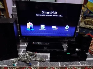 Samsung 3D Blu Ray / DVD Surround Sound System Heimkino 5.1 Kanal E5500 - Bild 1 von 4