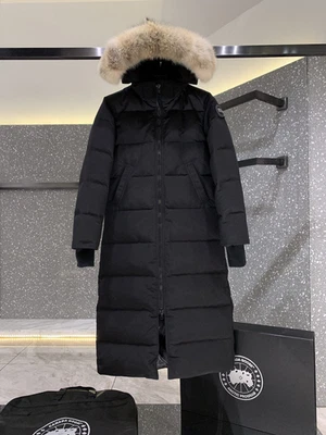 Canada Goose Black Mystique parka 3035L Women's down jacket - Image 1 of 4