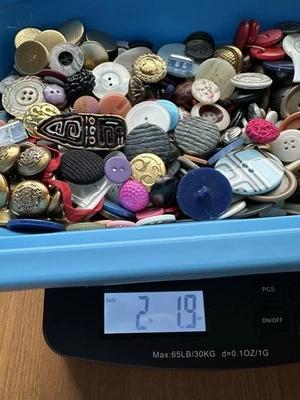 Over 2 pounds of Vintage Buttons - Assorted lot of Grandparent's Buttons! - Image 1 of 4