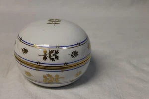 Bomboniera con coperchio tondo Herend vintage n.6032/BAT rara - Foto 1 di 6