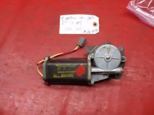 83-93 MUSTANG CONVERTIBLE REAR 1/4 QUARTER WINDOW MOTOR DRIVE LIFT GEAR RIGHT RH - Picture 1 of 7