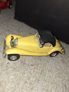 WELLY 1936 MERCEDES-BENZ 500K YELLOW WITH ROOF OLD TIMER 1:34 DIE CAST METAL NEW