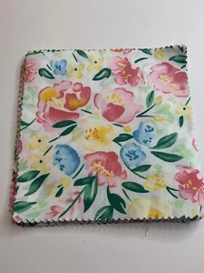20 - 5" x 5" Moda Fabric Squares - Picture 1 of 2