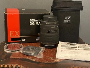 SIGMA 105mm f2.8 EX DG MACRO - AF Filter Size 58 - Open Box - Picture 1 of 10