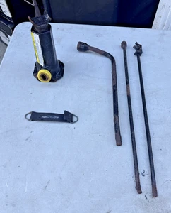 Jeep Wrangler TJ 97-06 Complete Factory Jack set OEM FREE SHIPPING - Picture 1 of 14