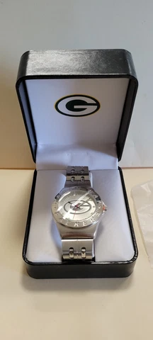 Avon 2008 Mens Green Bay Packers Wrist Watch Cover