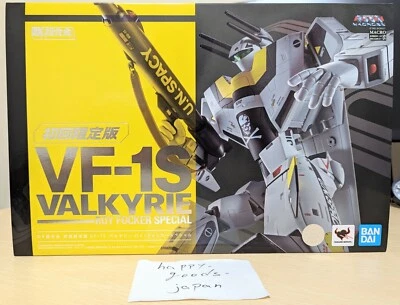 NEW DX Chogokin Macross First Limited Edition VF-1S Valkyrie Roy Focker Special - Image 1 of 4